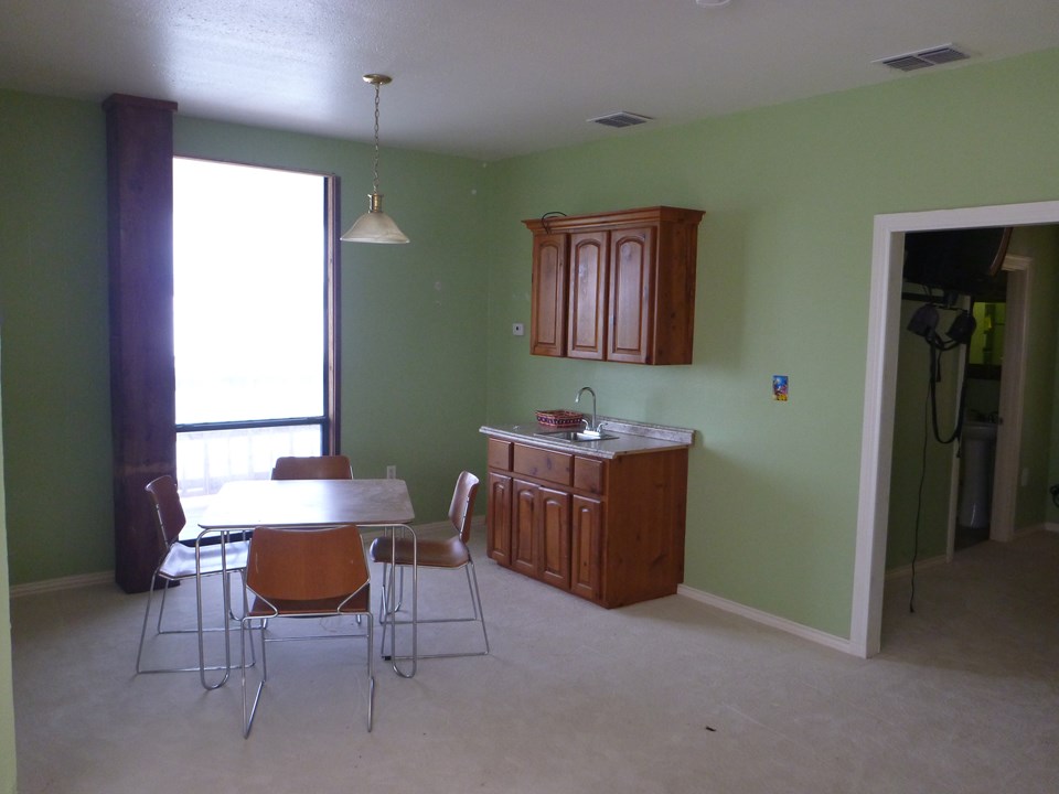 wet bar in the master suite